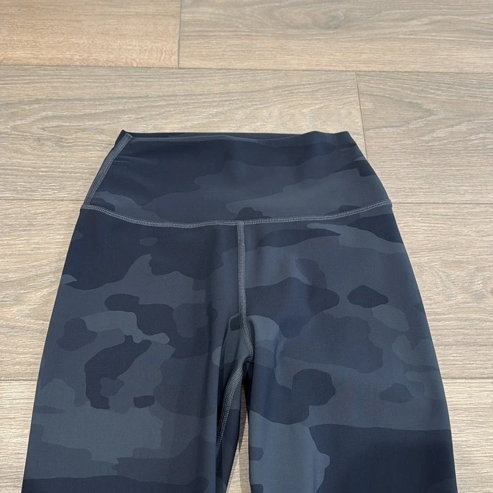 ALO YOGA Black Camouflage High-Waist Camo Vapor Legging Active Workout‎ Size XS